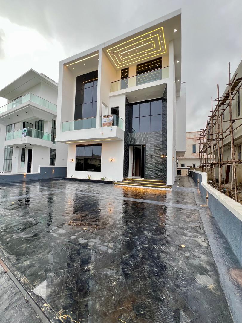 Dazzlingly Designed 5 Bedroom Home with Swimming Pool, Gym House, Cinema and BQ