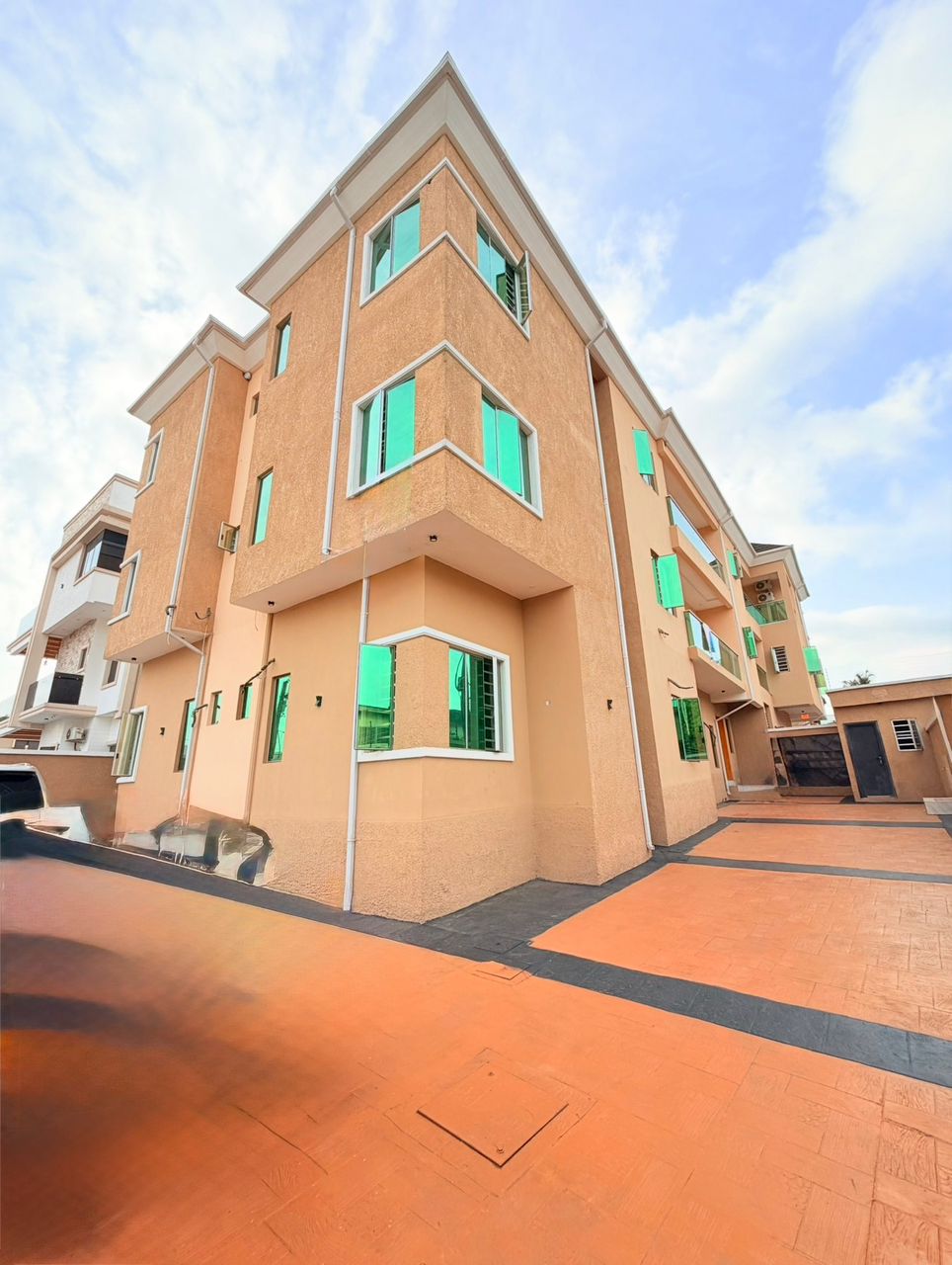 Newly Built 3 Bedroom Apartment